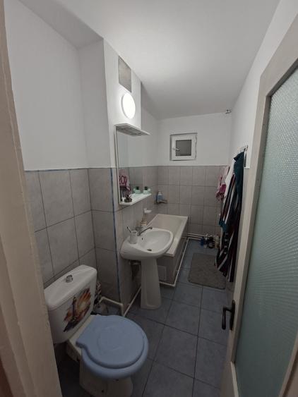 Apartament cu 2 camere decomandat în Exterior Vest