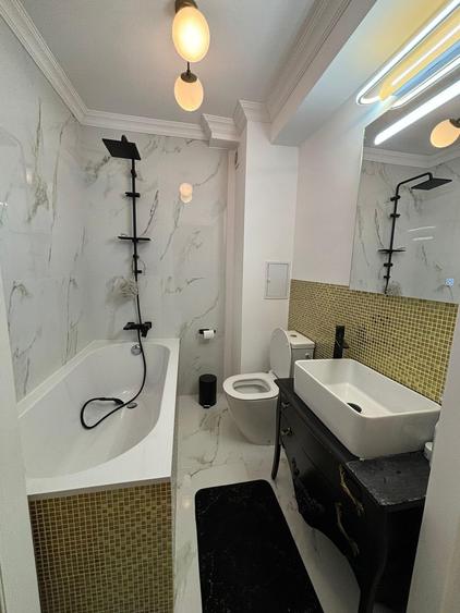 Apartament cu 3 camere în P-ța Muncii