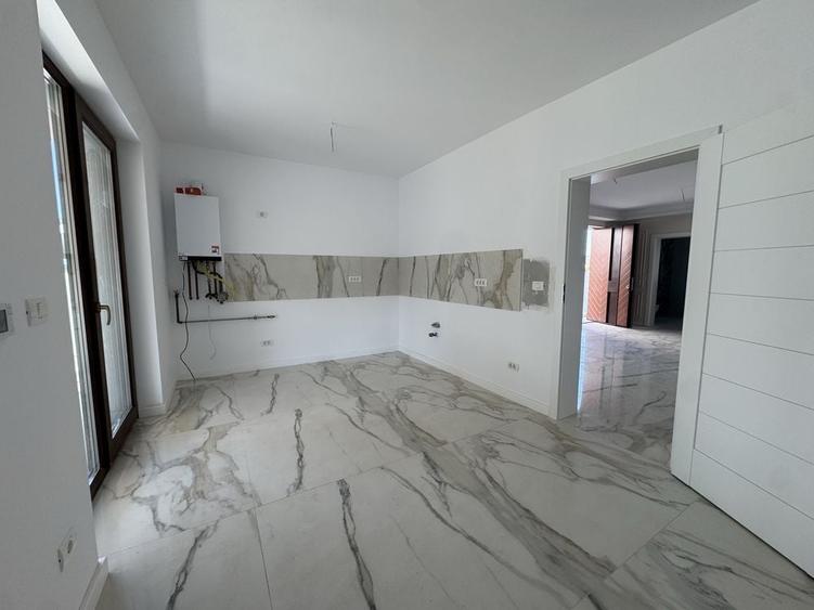 Casă cu 4 camere în Chișoda