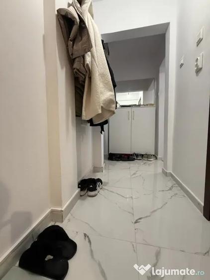 Apartament cu 4 camere semidecomandat în Șagului