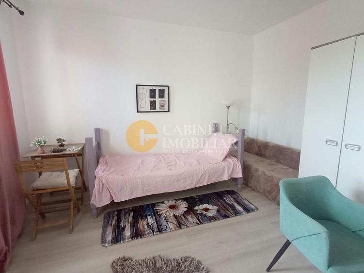 Apartament cu 2 camere nedecomandat, mobilat în Podu Roș
