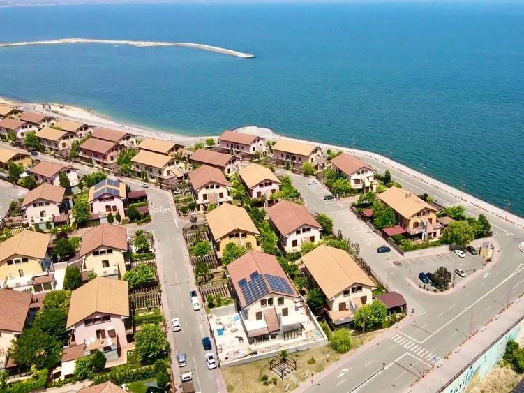 COMISION 0% - Faleza Nord- Santa Maria Bay- Vila P+1+M - 35