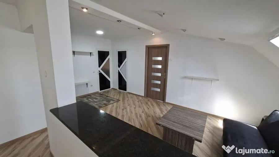 Apartament cu 3 camere decomandat în Ștefănești