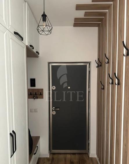 Apartament cu 3 camere semidecomandat, mobilat în Gheorgheni