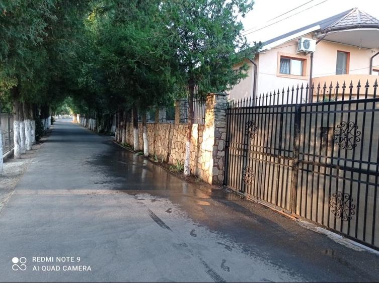 Casă individuală cu 5 camere cu Teren 500 Mp în Valu lui Traian