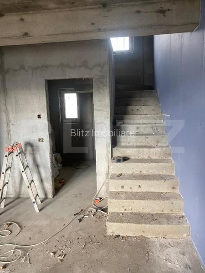 Duplex de vanzare, cu 4 camere, 114 mp util, 250 mp teren, zona Ipotești