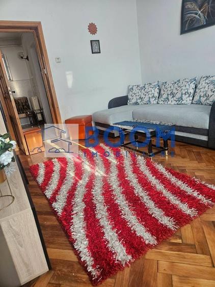 Apartament cu 3 camere, mobilat în Traian