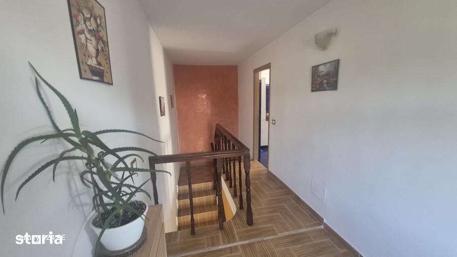 Casă cu 5 camere cu Teren 662 Mp în 1 Mai