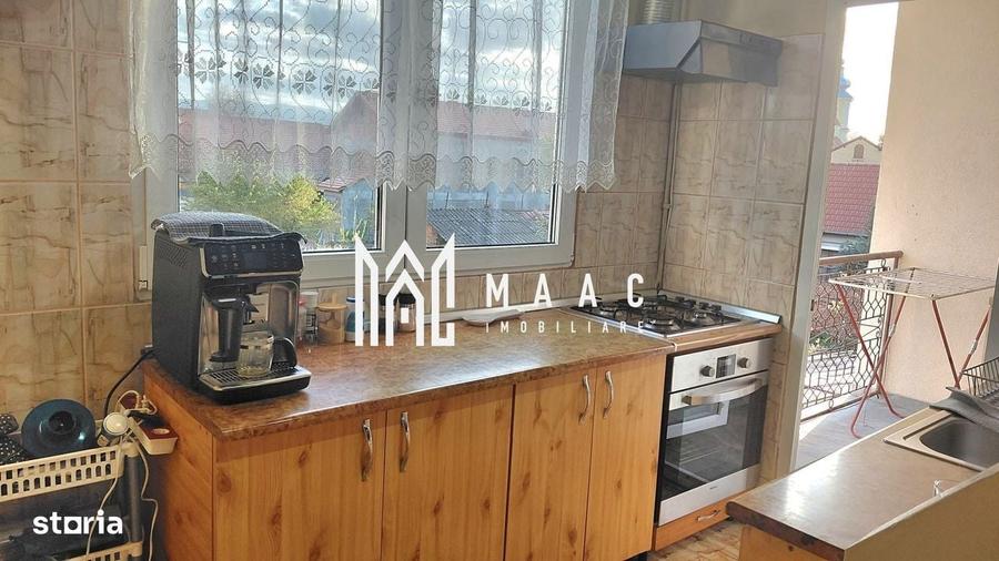 Casă cu 4 camere decomandat în Central