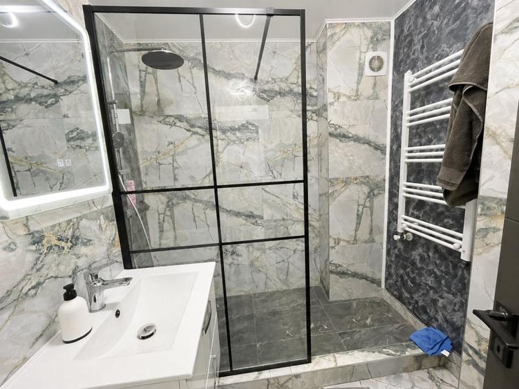 Apartament cu 2 camere decomandat în Cumpăna