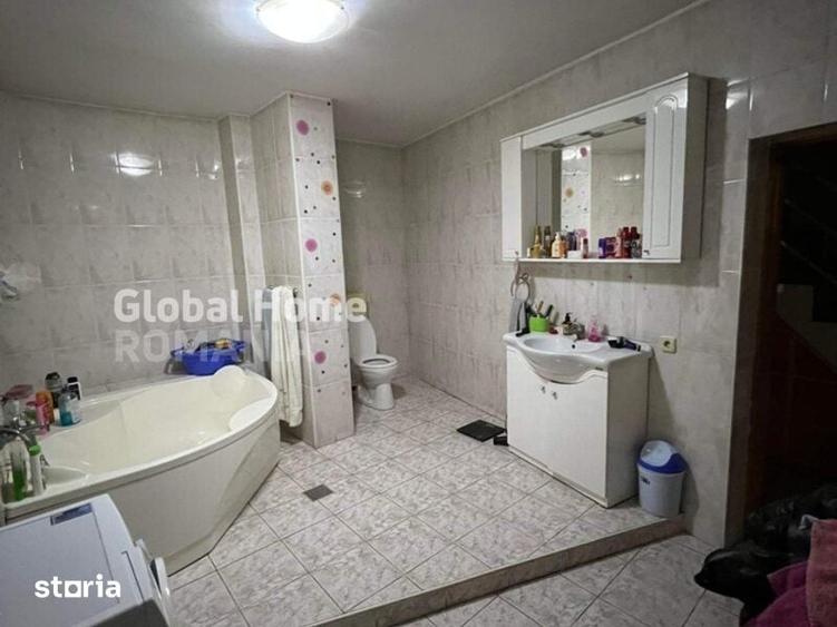 Casă cu 7 camere cu Teren 200 Mp în Vitan