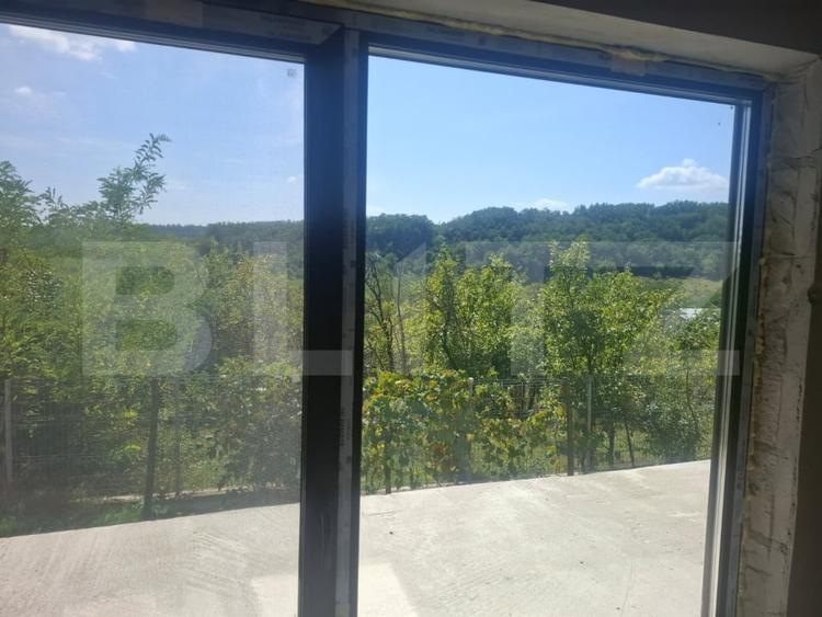 Casă individuală cu 6 camere cu Teren 1832 Mp în Glodeni