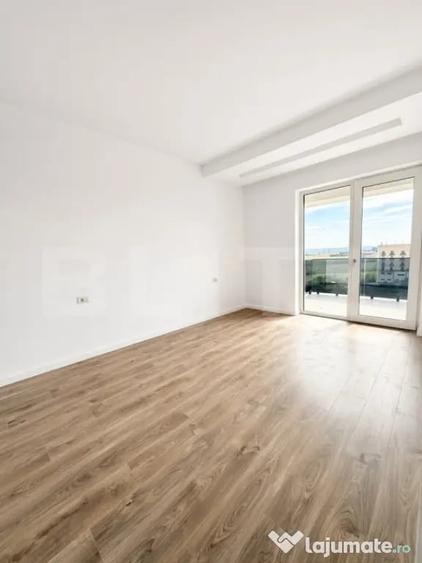 Apartament cu 2 camere decomandat în Sud