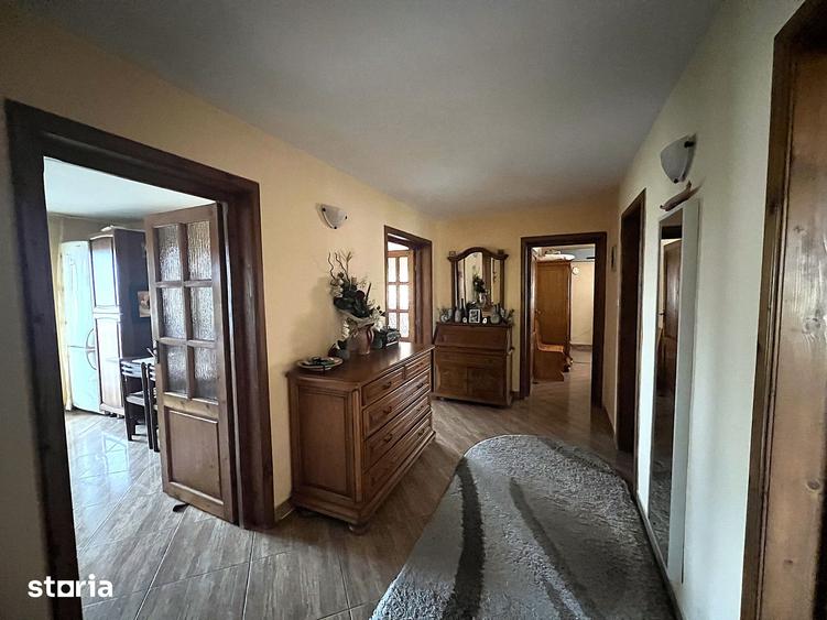 Apartament cu 3 camere în Odoreu