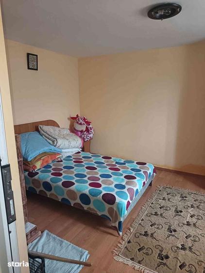 Casă cu 3 camere cu Teren 1100 Mp în Baba Ana