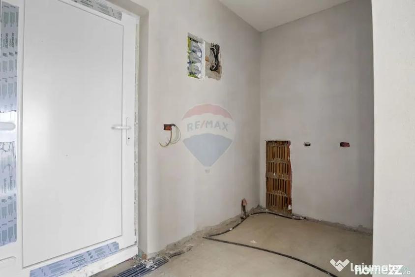 Casă cu 5 camere cu Teren 392 Mp în 6 Vânători