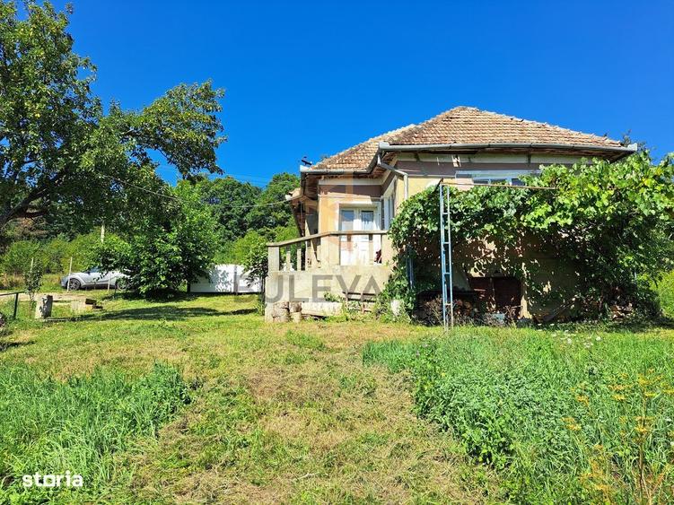 Casă cu 4 camere în Zimbor