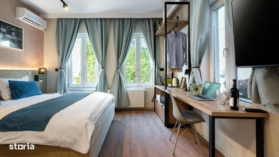 Casă cu 4 camere cu Teren 370 Mp în Romană