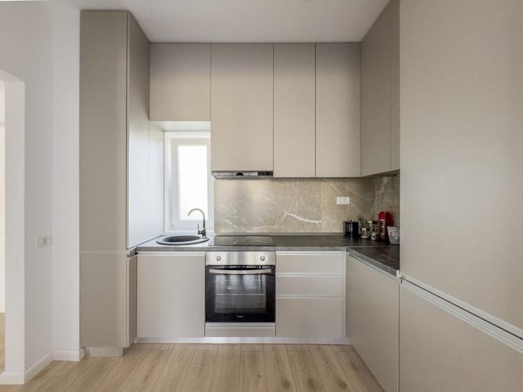 Apartament cu 2 camere decomandat, mobilat în Mamaia-Sat