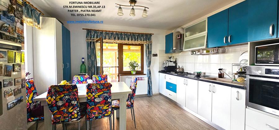 Casă cu 6 camere cu Teren 1059 Mp în Exterior Sud