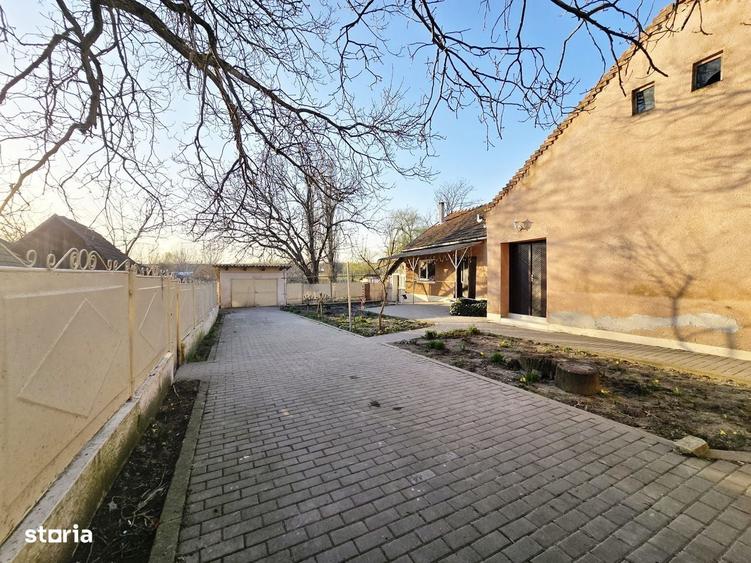 Casă cu 4 camere în Central