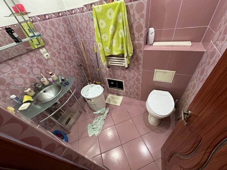 Apartament cu 3 camere în Obor