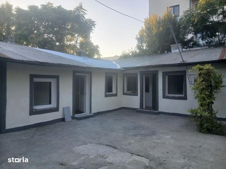 Casă cu 4 camere în Mihai Bravu