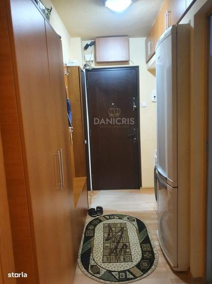 Apartament cu 2 camere semidecomandat în Casa de Cultură
