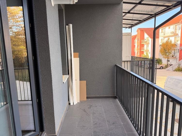 Apartament cu 3 camere decomandat, mobilat în Central
