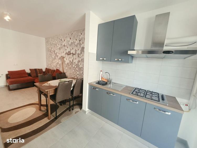 Inchiriez 2 camere open space Tractorul Coresi cu AC , pet friendly - 3