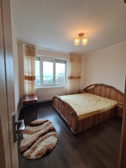 Apartament cu 2 camere semidecomandat, mobilat în Faleză