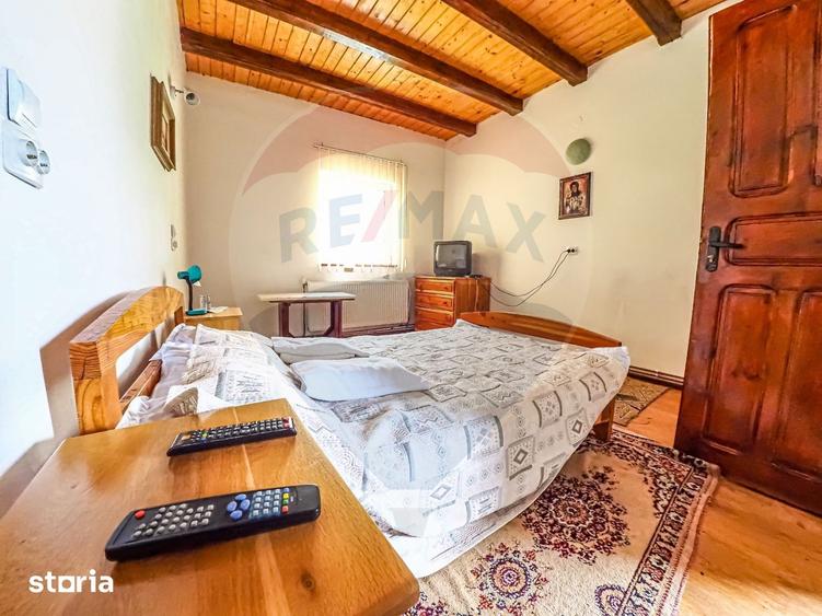 Vila / Pensiune cu 20 camere de vanzare in Campulung Moldovenesc, SV - 6
