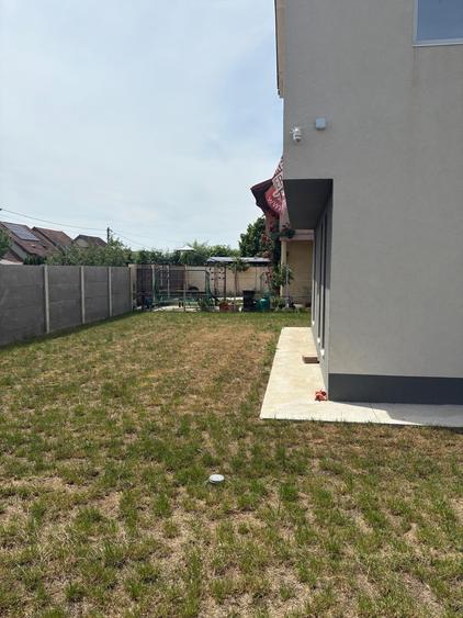 Duplex cu 4 camere cu Canalizare în Dumbrăvița