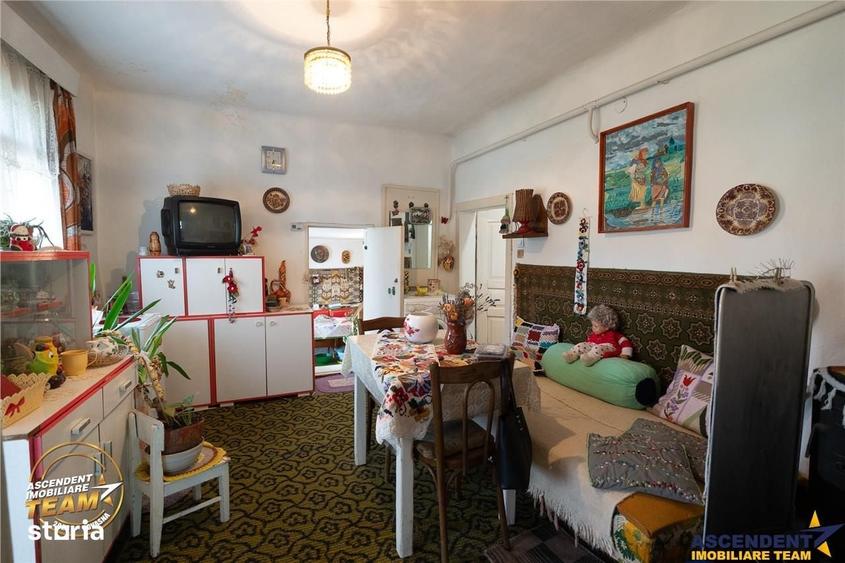 Casă cu 3 camere în Sânzieni