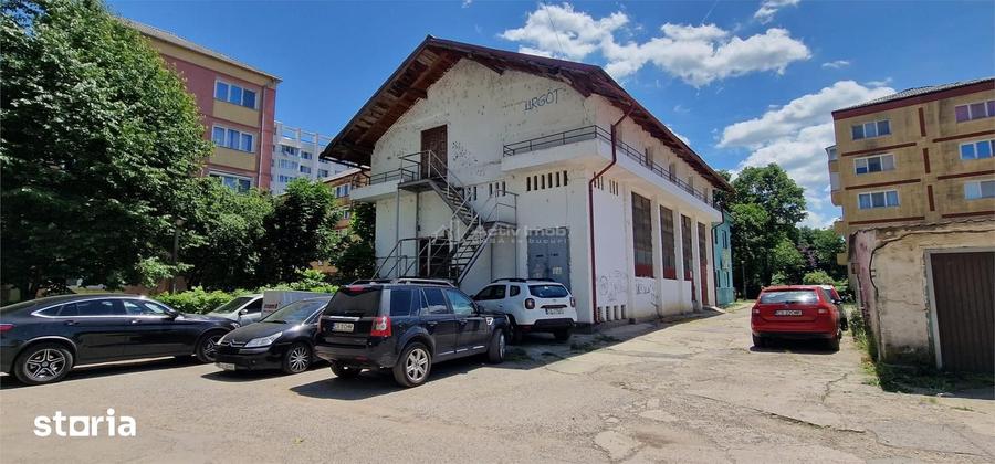 Spațiu comercial, de 250 mp, în Govândari