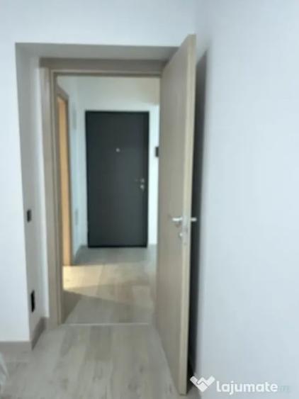 Apartament cu 2 camere semidecomandat în Dudești