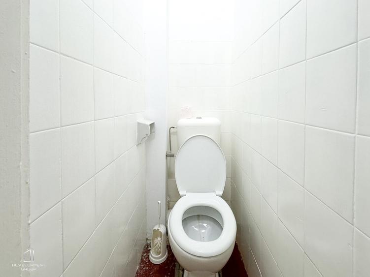 Apartament cu 4 camere decomandat în Armeneasca
