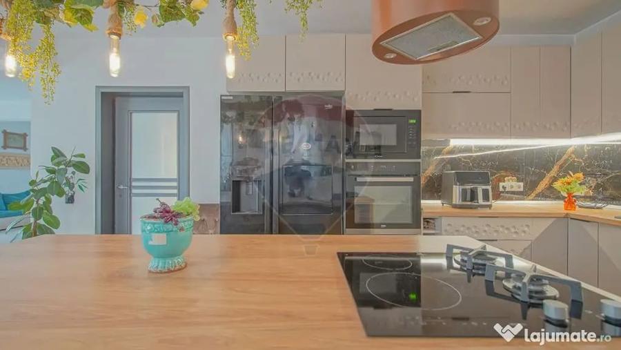 Casă cu 4 camere cu Teren 605 Mp în Central