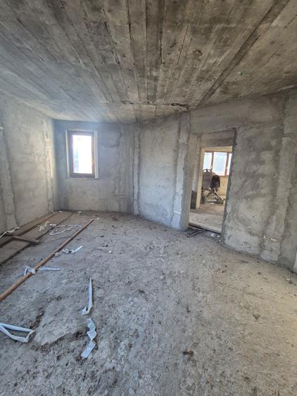 Casă cu 4 camere cu Teren 850 Mp în Boțârlău