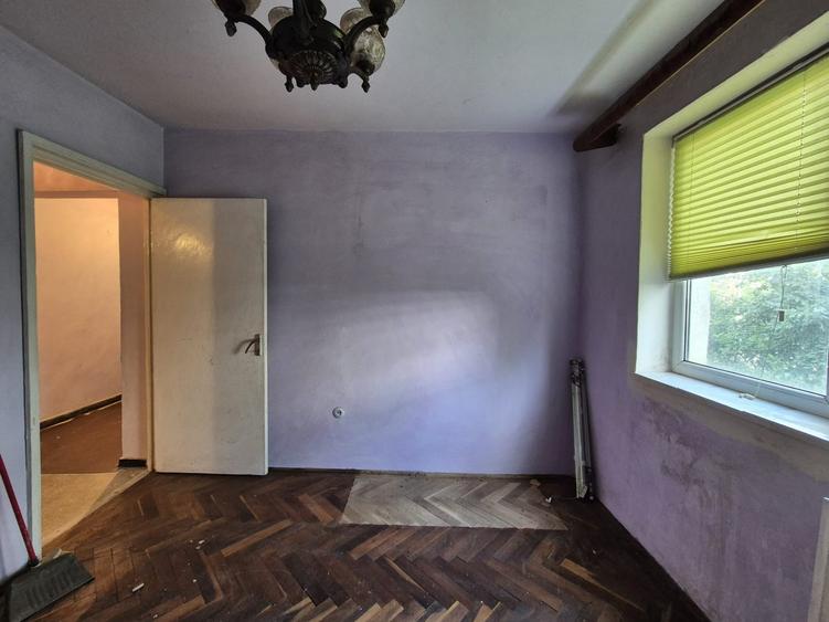 Apartament cu 3 camere semidecomandat în Tomis Nord
