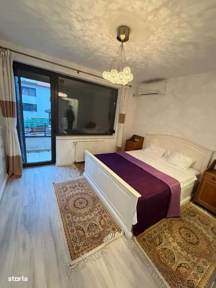 Casă cu 4 camere în Sisești