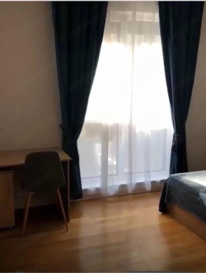 Apartament cu 3 camere semidecomandat în Aradului