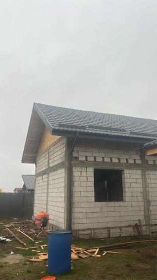 Casă cu 4 camere cu Teren 555 Mp în Petrăchioaia