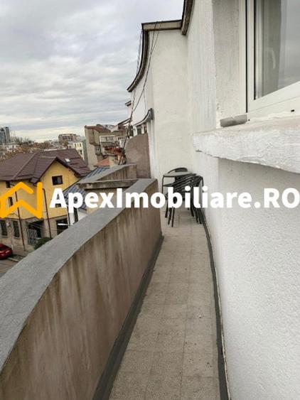 Apartament cu 3 camere decomandat în Armeneasca
