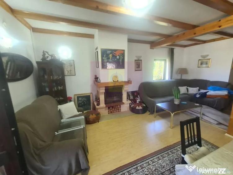 Casă cu 5 camere cu Teren 2177 Mp în Ghioșești