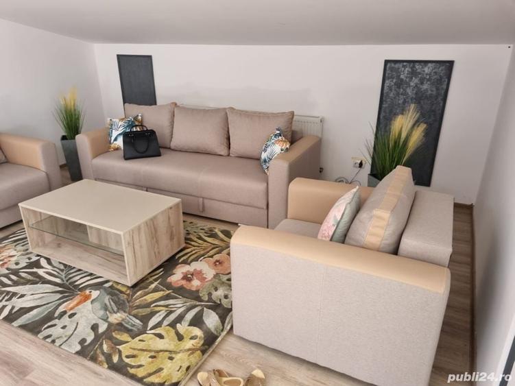 Apartament cu 4 camere decomandat în Deta
