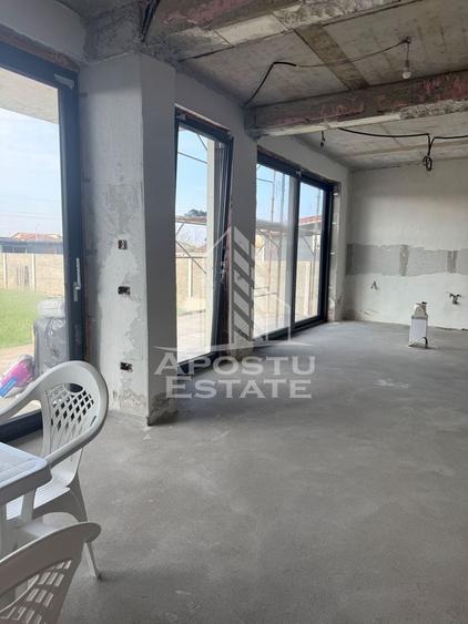 Casă individuală cu 5 camere cu Canalizare în Moșnița Nouă