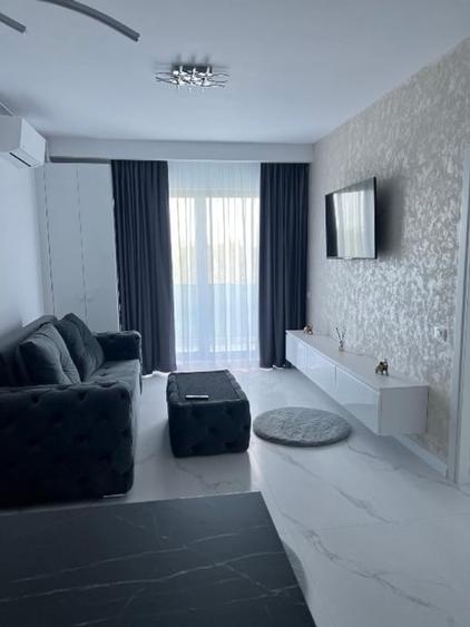 Apartament cu 2 camere semidecomandat, mobilat în Nord