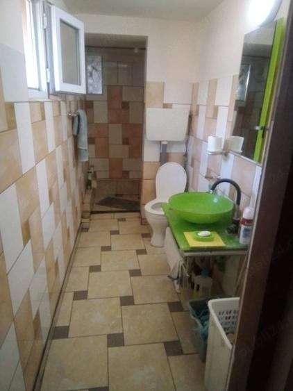 Casă cu Teren 683 Mp în Săveni