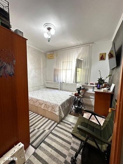 Casă cu 4 camere cu Teren 140 Mp în Centrul Civic